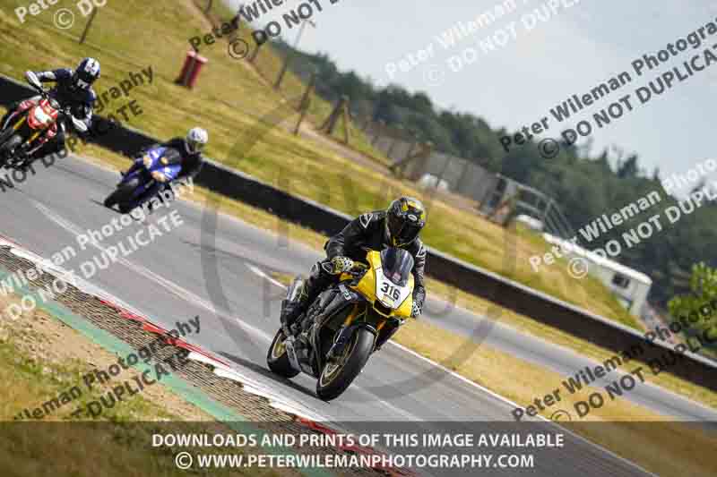 enduro digital images;event digital images;eventdigitalimages;no limits trackdays;peter wileman photography;racing digital images;snetterton;snetterton no limits trackday;snetterton photographs;snetterton trackday photographs;trackday digital images;trackday photos